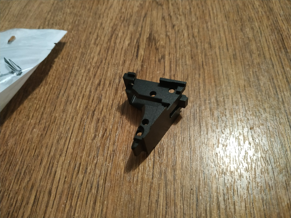 uac G18C