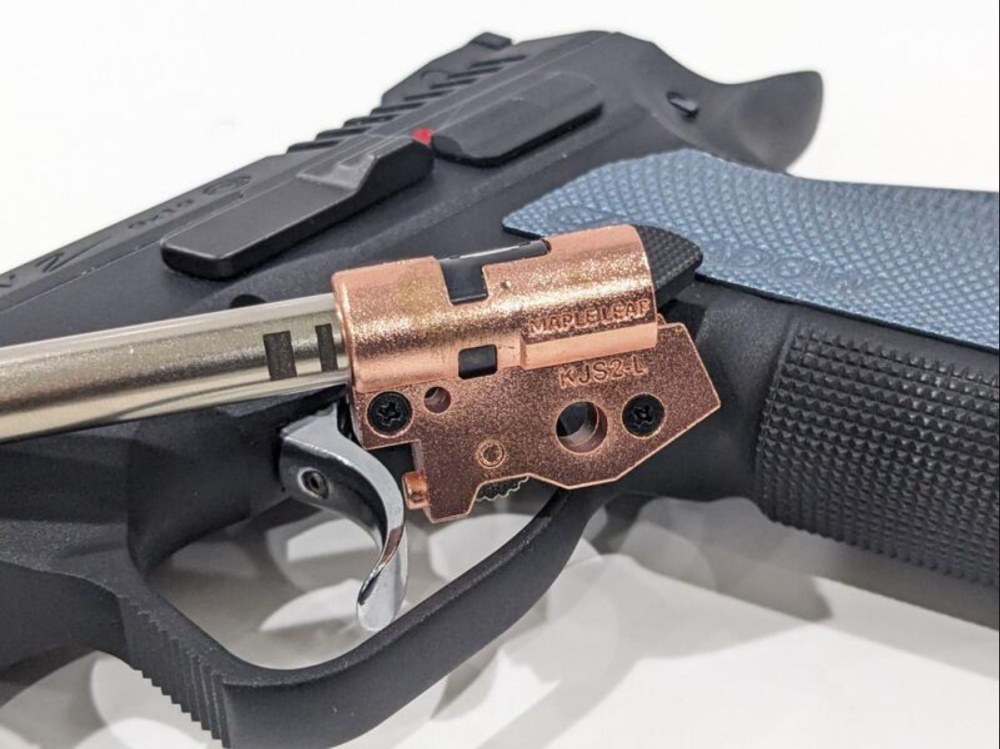 Maple Leaf 2 WITH6.02 GBB 113MM TH06A60