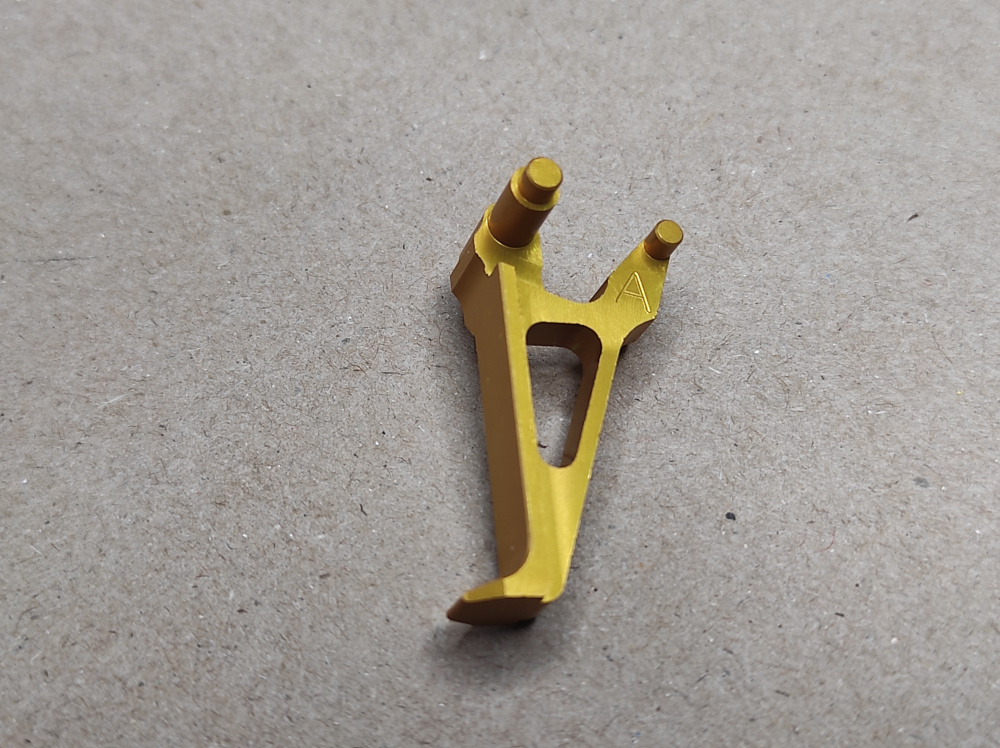 RETRO ARMS